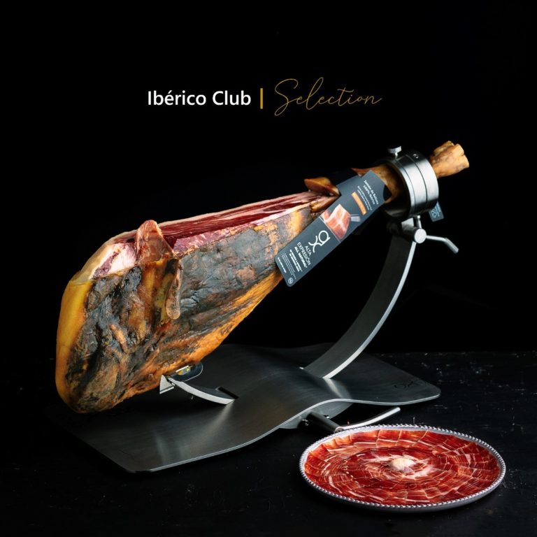 Whole Jamón de Bellota 100% Ibérico + Carving Kit | 16LB